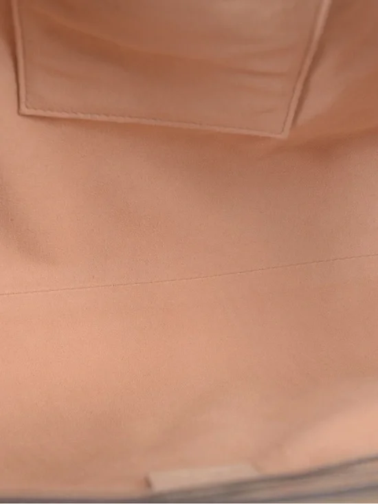 ♥️Gucci Padlock Beige GG Supreme Canvas Shoulder Tote with Gold Chain Handles♥️ - Picture 16 of 16